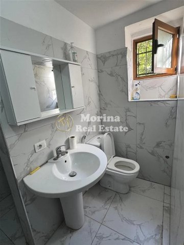 Tirane, jepet me qera apartament 1+1 Kati 1, 35 m² 300 € (Oxhaku)