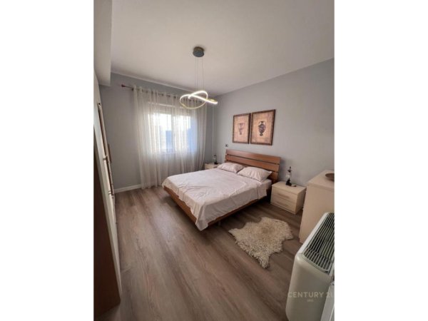 Tirane, jepet me qera apartament 2+1 Kati 4, 100 m² 800 € (MINISTRISE SE DREJTESISE)