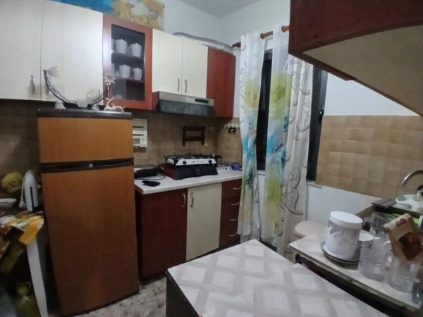 Tirane, jepet me qera apartament 1+1+Aneks Kati 1, 80 m² 500 € (zogu i zi)