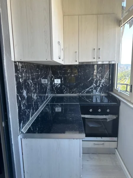 Tirane, jepet me qera apartament 2+1 Kati 7, 80 m² 650 € (Brryli)