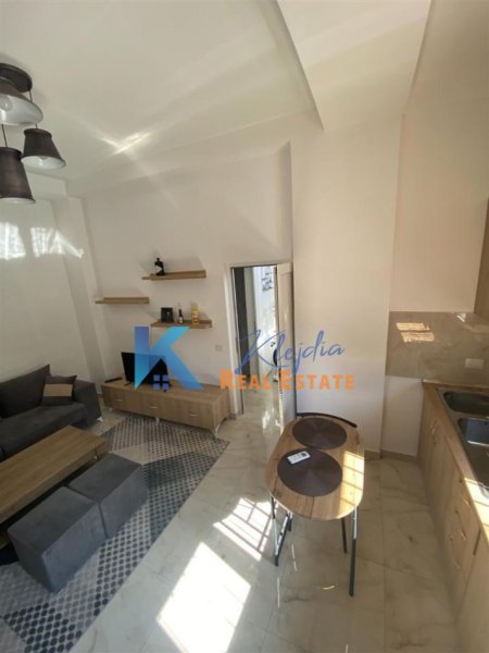Tirane, jepet me qera apartament 1+1 Kati 0, 45 m² (Rruga e Elbasanit, afer shkolles Osman Myderizi)
