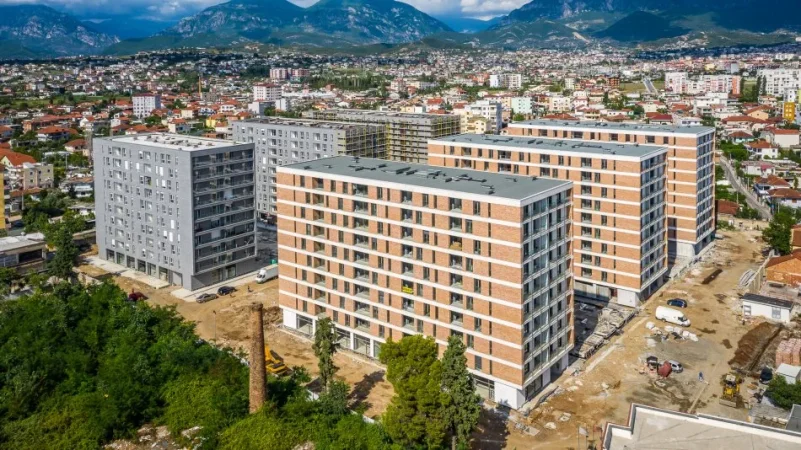 Tirane, shitet apartament 3+1+Ballkon Kati 4, 131 m² 300.000 € (Fiori Di Bosko)
