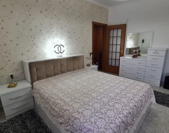 Tirane, jepet me qera apartament 1+1+Ballkon Kati 5, 70 m² 550 € (KONGRESI MANASTIRIT)