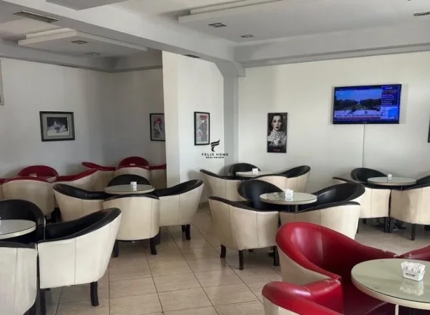 Tirane, jepet me qera ambjent biznesi Kati 0, 100 m² 1.500 € (DON BOSKO)
