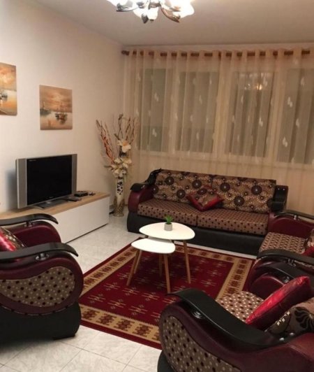 Tirane, jepet me qera apartament 2+1+Ballkon Kati 6, 96 m² 500 € (MINE PEZA)