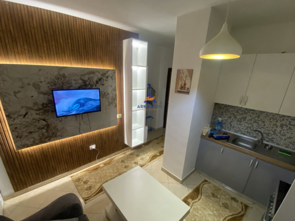 Tirane, jepet me qera apartament 1+1+Ballkon Kati 4, 50 m² 400 € (PALLATET FRATARI,UNAZA E RE)