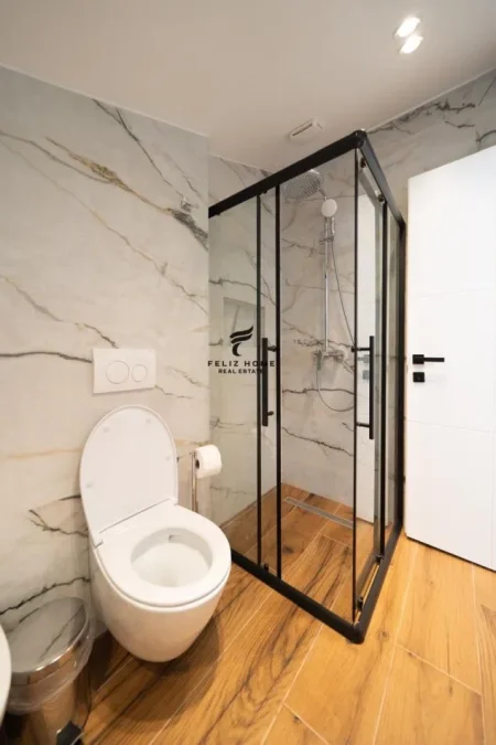 Tirane, shitet apartament 4+1 Kati 2, 152 m² 532.000 € (STADIUMI DINAMO)