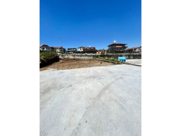 Tirane, jepet me qera ambjent biznesi Kati 0, 920 m² 1.150 € (Rrethrrotullimi I Saukut)