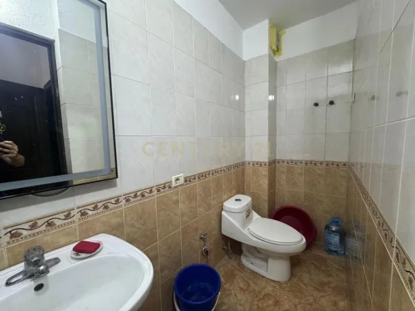 Tirane, shitet apartament 2+1+Ballkon Kati 1, 125 m² 260.000 € 
