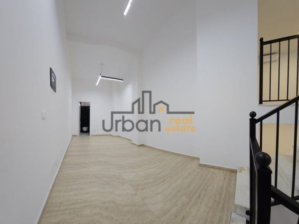 Tirane, jap me qera ambjent biznesi Kati 0, 130 m² 1.000 € (Pazari i Ri)