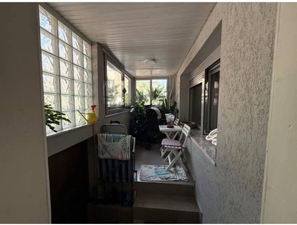 Tirane, jepet me qera zyre Kati 0, 120 m² 2.500 € (BLLOK)