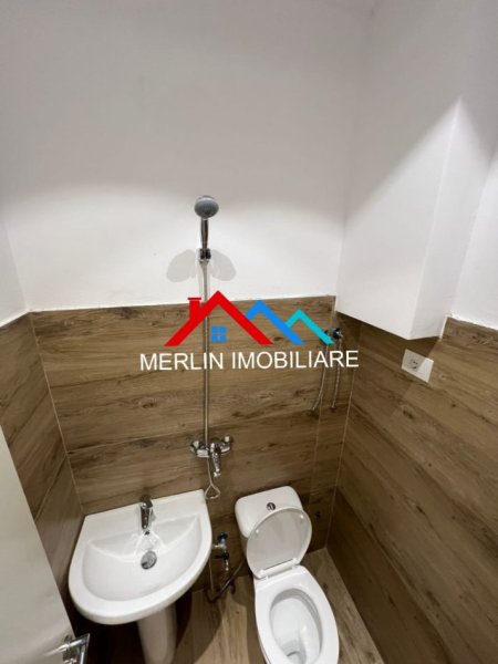 Tirane, jepet me qera ambjent biznesi Kati 1, 30 m² 800 € (RRUGA MYSLYM SHYRI)