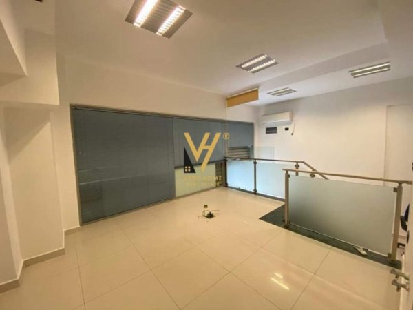 Tirane, jepet me qera dyqan Kati 0, 40 m² 250 € (KODRA E DIELLIT)