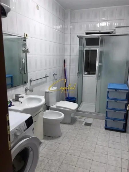 Tirane, jepet me qera apartament 2+1 Kati 6, 95 m² 500 € (RRUGA MINE PEZA)