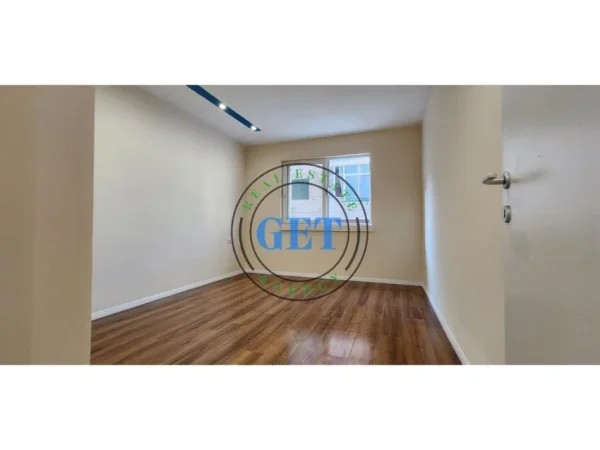 Durres, shitet apartament 2+1 Kati 2, 107.000 €