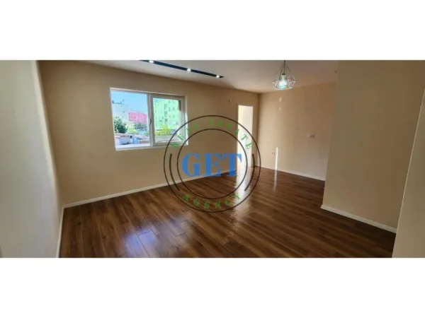 Durres, shitet apartament 2+1 Kati 2, 107.000 €