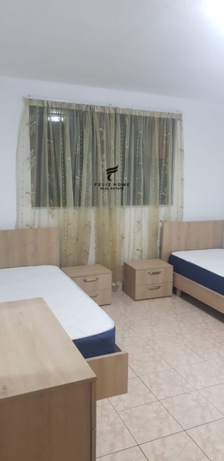 Tirane, jepet me qera apartament 2+1 Kati 4, 93 m² 550 € (SHESHI WILLSON)