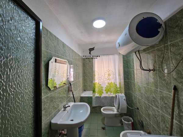 Tirane, jepet me qera apartament 2+1 Kati 4, 93 m² 550 € (SHESHI WILLSON)
