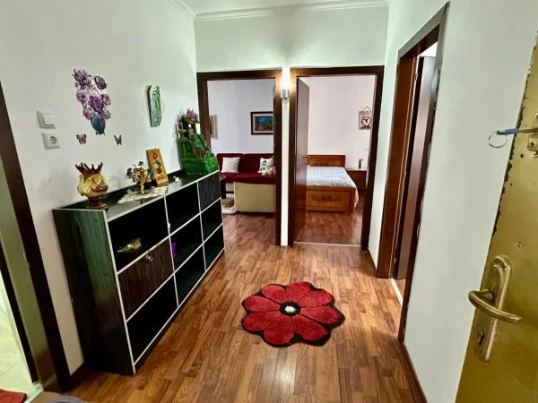 2+1 Xhamlliku (€450)