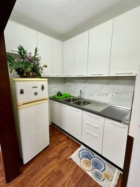 2+1 Xhamlliku (€450)