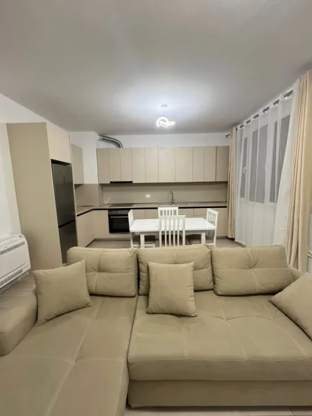 Tirane, jepet me qera apartament 2+1 Kati 9, 100 m² 600 € (Ish-Fusha e Aviacionit)