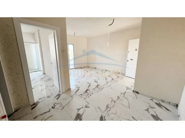 Durres, shitet apartament 1+1 Kati 2, 64 m² 89.000 € (Golem)