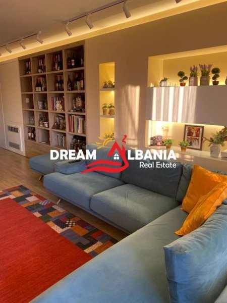 Tirane, shitet apartament 2+1 , 120 m² 220.000 € (astir)