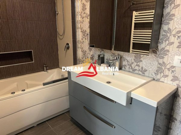 Tirane, shitet apartament 2+1 , 120 m² 220.000 € (astir)