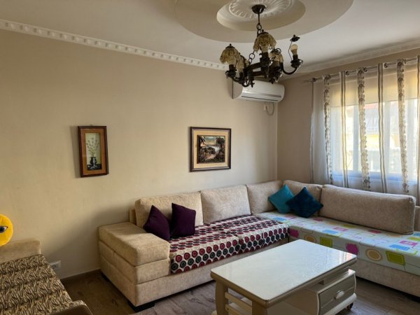 Apartament 1 plus 1 tek Rruga Dibres
