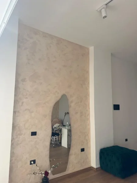 Tirane, jepet me qera ambjent biznesi , 30 m² 350 € 