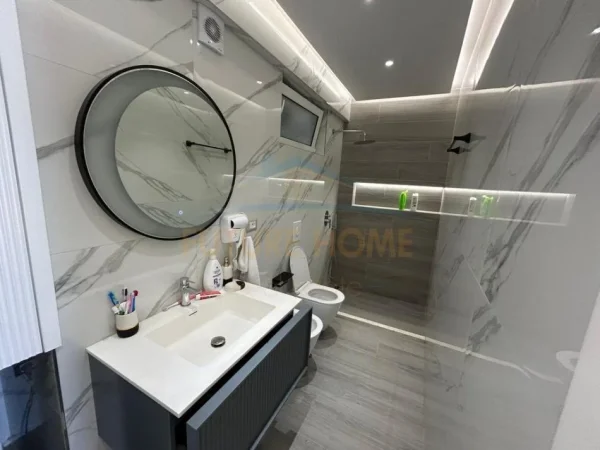 Durres, shitet shtepi 2+1 Kati 1, 275 m² 300.000 € (ISH KENETA,DURRES)