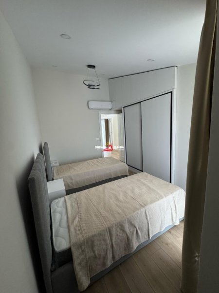 Tirane, jepet me qera Vile 4+1 , 200 m² 1.350 € (teg)