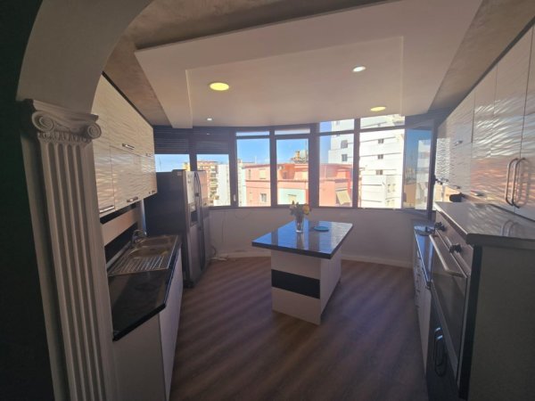Durres, shitet apartament 2+1+Aneks+Ballkon Kati 6, 141 m² 155.000 € 