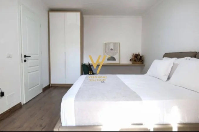 Tirane, jepet me qera apartament 1+1+Ballkon Kati 2, 58 m² 600 € (21 DHJETORI)