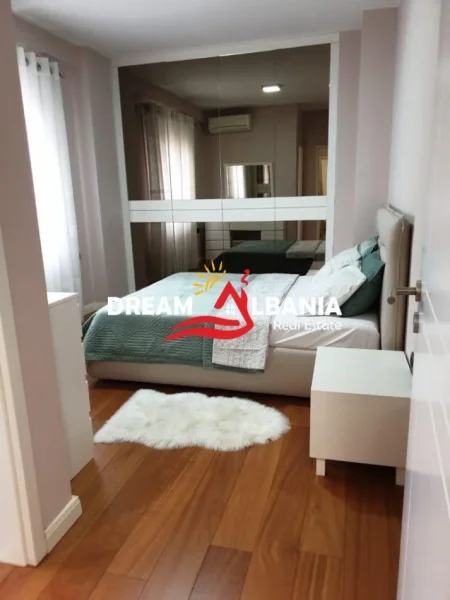 Tirane, shitet apartament 3+1 Kati 2, 121 m² 350.000 € (te Liqeni i Thate rruga Peti)