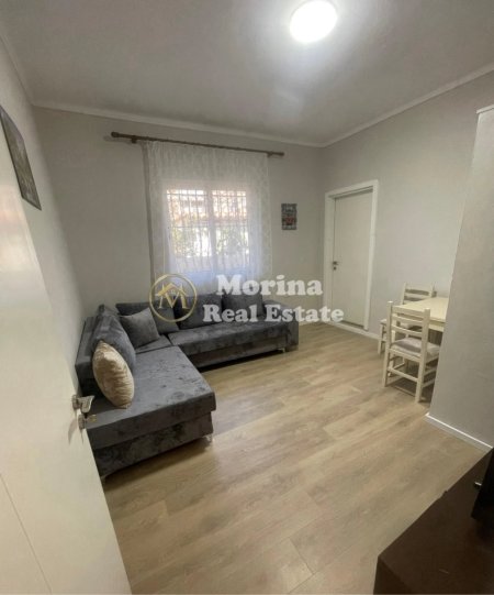 Tirane, jepet me qera apartament 2+1 Kati 1, 95 m² 450 € (Komuna e Parisit)