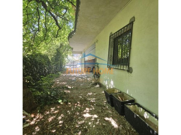Tirane, shitet Vile , 676 m² 530.000 € (Prane Rruges se Elbasanit,Tirane)