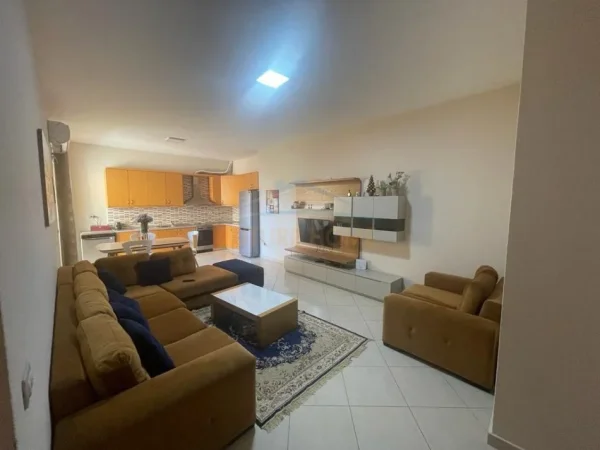 Tirane, shitet apartament 2+1 Kati 6, 260.000 € (Bulevardi Gjergji Fishta)