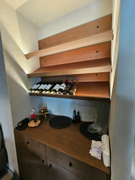 Tirane, jepet me qera bar-resorant Kati 0, 110 m² 1.700 € (KODRA E DIELLIT)