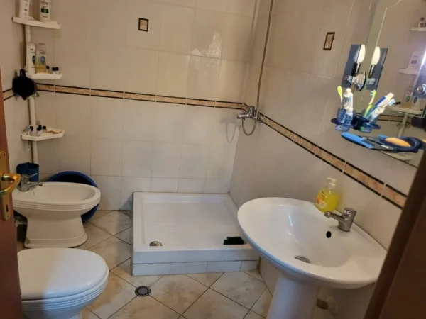 Mali Robit, shitet apartament 1+1+Aneks+Ballkon Kati 4, 78 m² 79.000 €