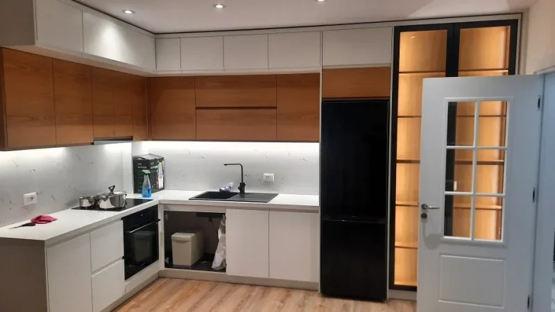 Tirane, shitet apartament 1+1+Aneks Kati 3, 74 m² 1.648.000 € (rruga e kavajes)