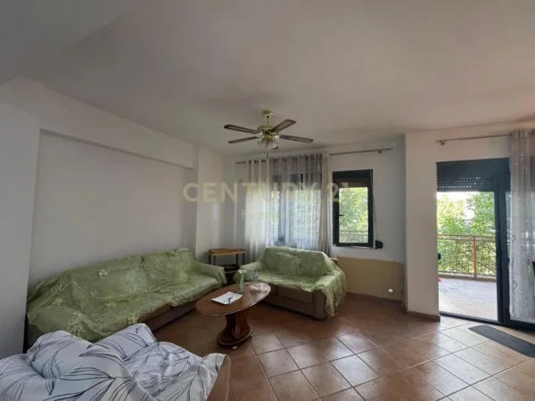 Tirane, shitet apartament 2+1 Kati 1, 125 m² 260.000 € (21-DHJETORI)
