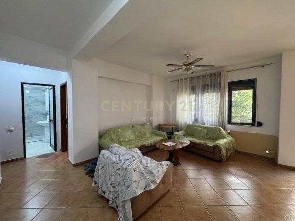 Tirane, shitet apartament 2+1 Kati 1, 125 m² 260.000 € (21-DHJETORI)