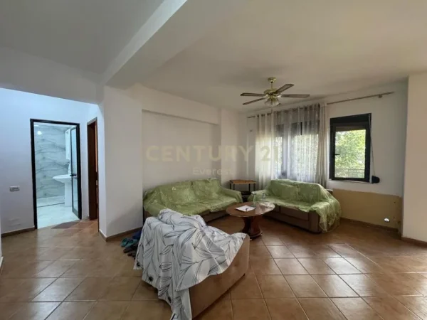 Tirane, shitet apartament 2+1 Kati 1, 125 m² 260.000 € (21-DHJETORI)