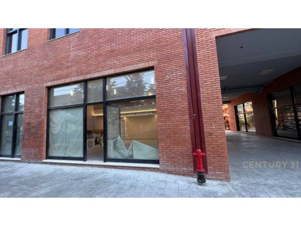 Tirane, jepet me qera ambjent biznesi , 80 m² 1.200 € 