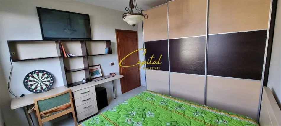 Tirane, jepet me qera apartament 3+1 Kati 5, 115 m² 1.000 € (21 DHJETORI)