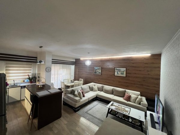 Tirane, shitet apartament 3+1+Ballkon Kati 5, 110 m² 155.000 € 