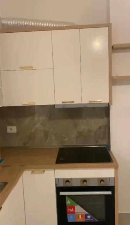 Tirane, shitet apartament 2+1 Kati 7, 104 m² 95.000 € (Rruga Roma “Kompleksi Mehillaj”)