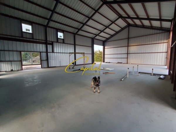 Tirane, jepet me qera ambjent biznesi Kati 0, 240 m² 1.200 € (KASHAR)