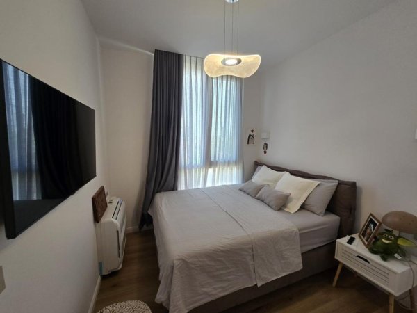 Vlore, shitet apartament 3+1 Kati 2, 156 m² 
